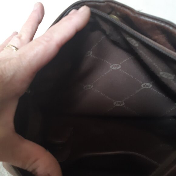 Brown soft genuine leather convertible Derek Alexander bag - Picture 7 of 14